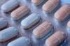 Azithromycin Improves Survival in Idiopathic Pulmonary Fibrosis Azithromycin Improves Survival in Idiopathic Pulmonary Fibrosis